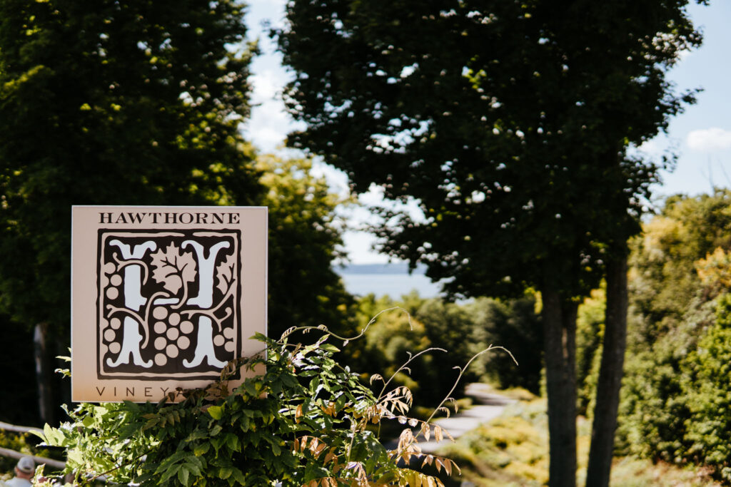 Hawthorne Vineyards View and Sign
